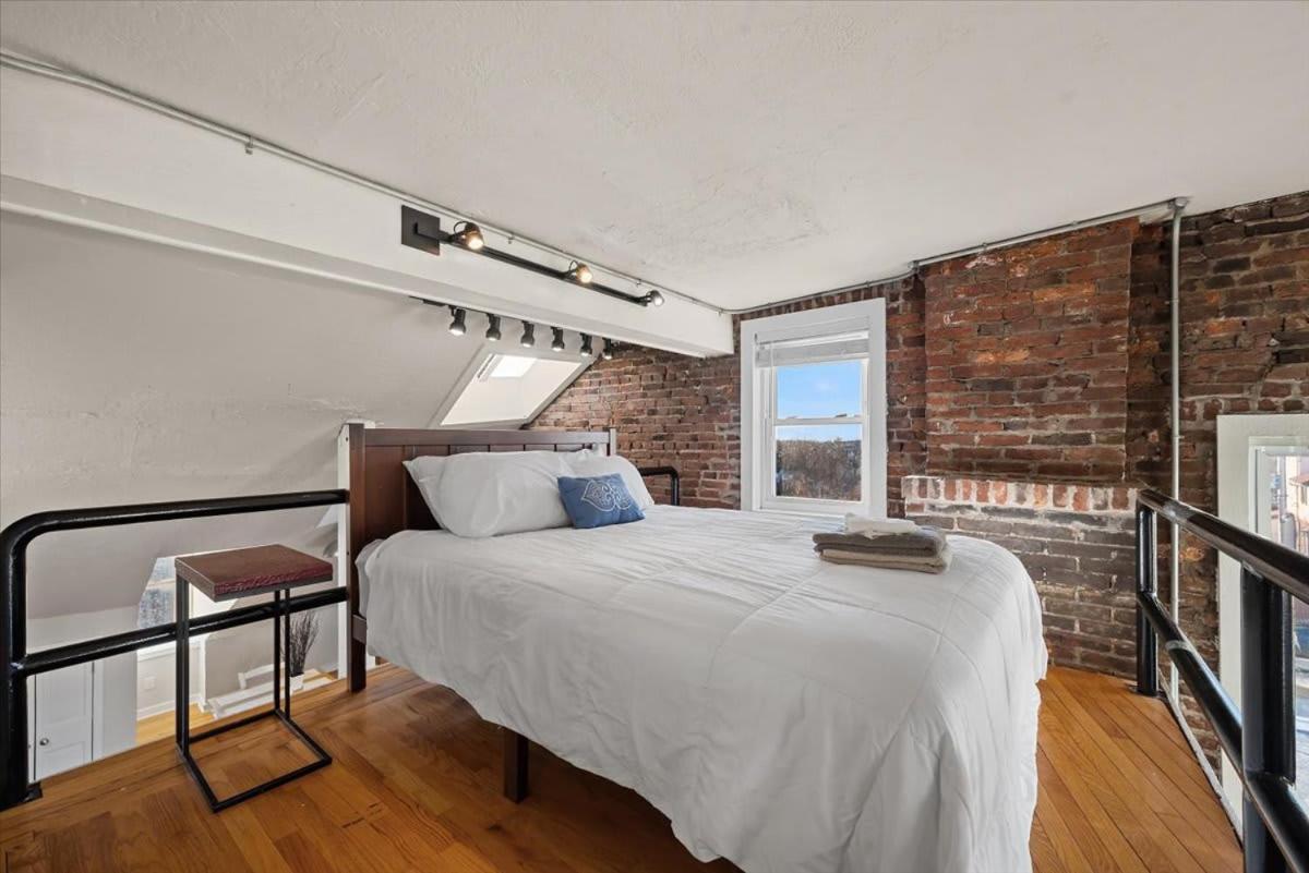 Skyline At Your Door - Studio With A View Pittsburgh Kültér fotó